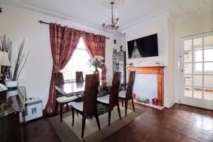 Dining Room- click for photo gallery
